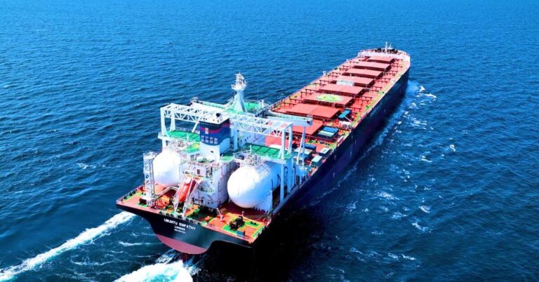 Worlds-First-Bauxite-Cargo-Shipped-Using-LNG-fueled-Vessel-By-EGA.jpg