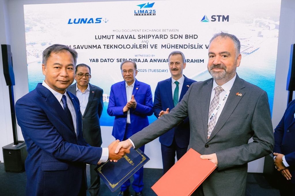 LUNAS CEO