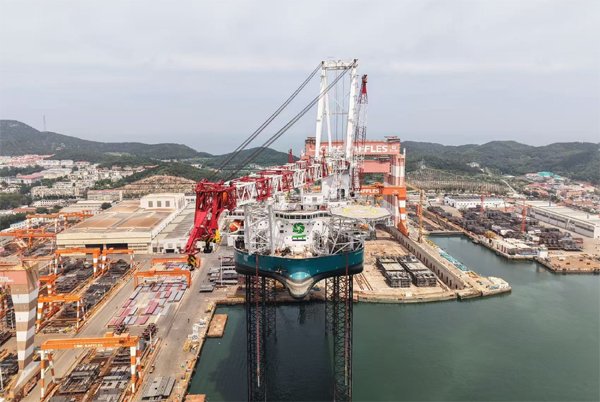 DEME Takes Delivery of Large WTIV with Hybrid Power to