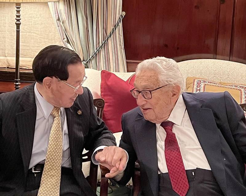 Dr. James S.C. Chao Honored By Webb Institute