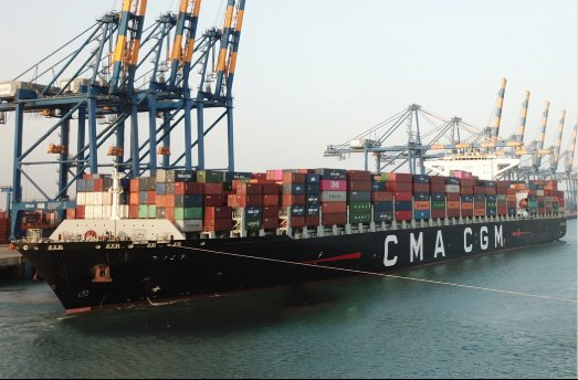 Indian Shipyard to Build Dual-Fuel LNG Boxships for CMA CGM