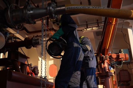 Maersk Trials Ethanol-Methanol Blend on Dual-Fuel Boxship