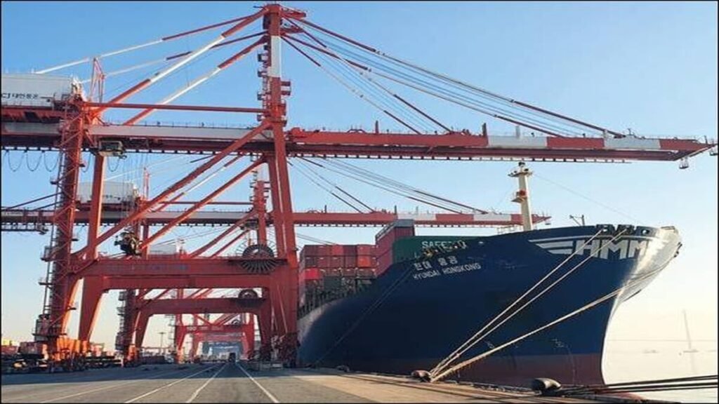 HMM Pauses LNG Shipping Comeback: Weak Outlook & Sale