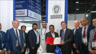 Bureau Veritas and C-Torq representatives collaborate on a hydrogen power system for maritime decarbonisation.