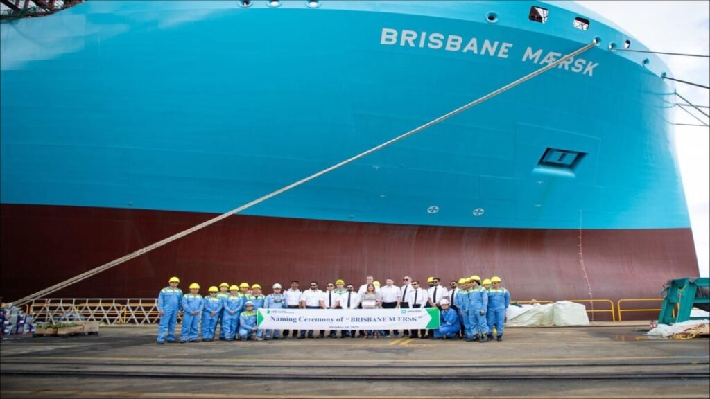 Golden Island Delivers B100 Biofuel to Maersk in Singapore