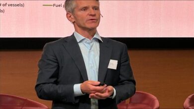 Engebret Dahm, CEO of KCC, speaks at the KCC Capital Markets Day event.