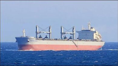 Ultramax bulk carrier Jin Ping sailing on the ocean.