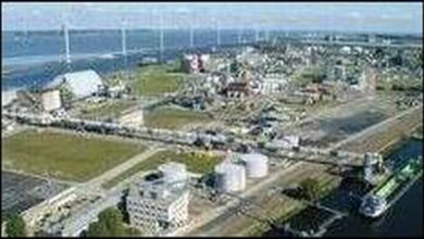 The Djewels green hydrogen plant in the Netherlands, an industrial facility for sustainable energy.
