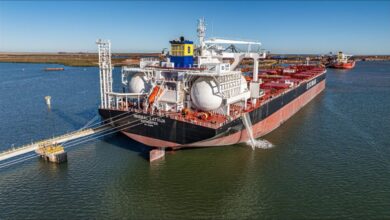 Fortescue and CMB.TECH executives sign a deal for new ammonia-ready vessels.