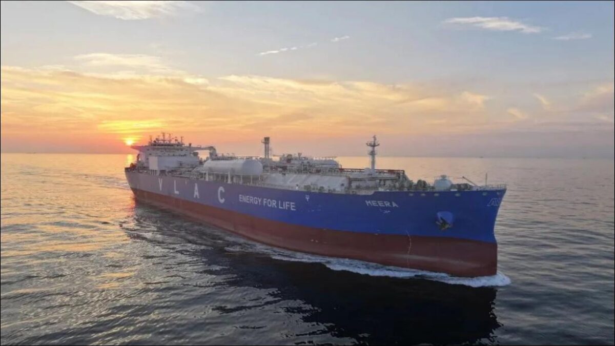 A Very Large Ammonia Carrier (VLAC) under construction at Jiangnan Shipyard for green ammonia transport.
