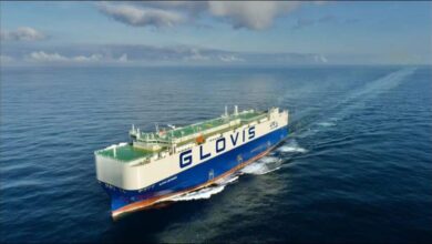 Seaspan's new LNG dual-fuel car carrier, Glovis Lighthouse, sailing on the water.