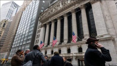 The New York Stock Exchange building, representing the rising stock market.