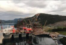 Floating storage unit FSU Alba at sea, involved in North Sea decommissioning by AF Offshore.