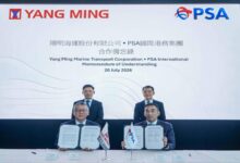 Yang Ming and PSA executives commemorate their partnership for sustainable global supply chain decarbonization.