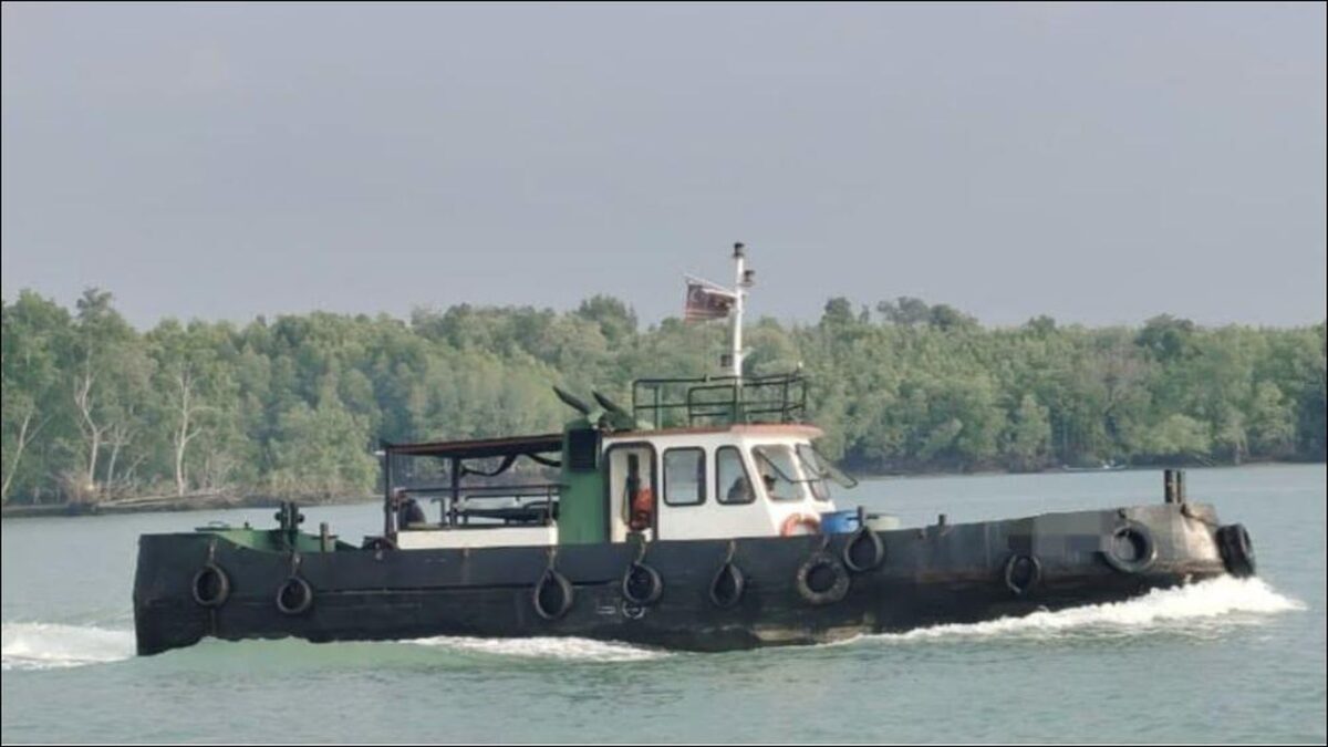 Malaysian authorities detain a tugboat for carrying undocumented diesel fuel.