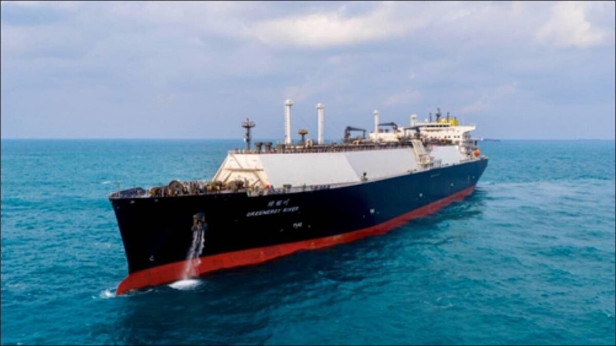 The Greenergy River, NYK's new China-built dual-fuel LNG carrier, on open water.