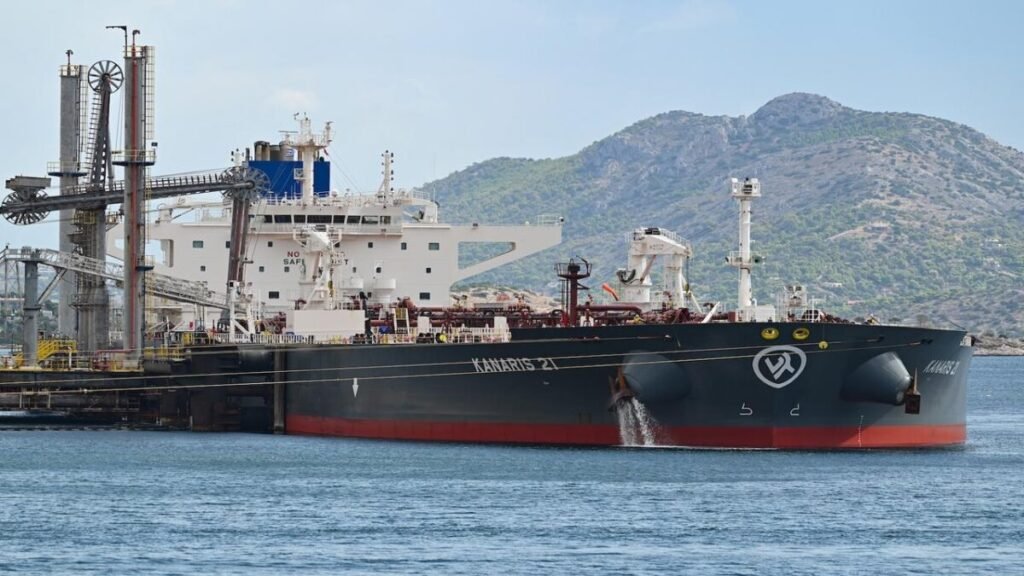 Trump Eyes Shadow Fleet Sanctions Lift to Reduce Tanker Rates
