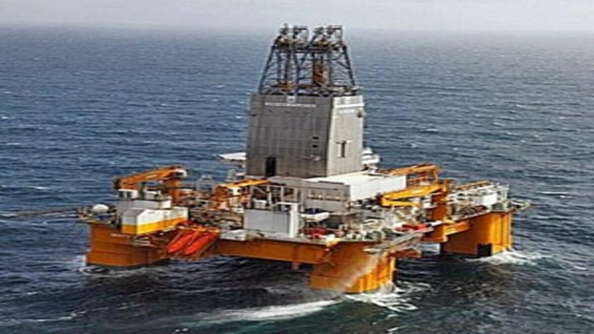 The Deepsea Atlantic drilling rig, operated by Odfjell, at sea.