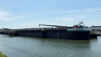 Verde Marine Energy's new HSFO bunker barge at sea.