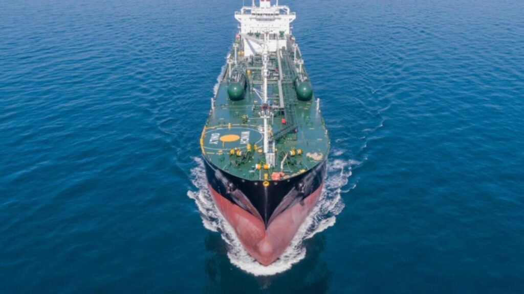 SFL Corp Adds Dual-Fuel VLAC and Boxships in $365M Order